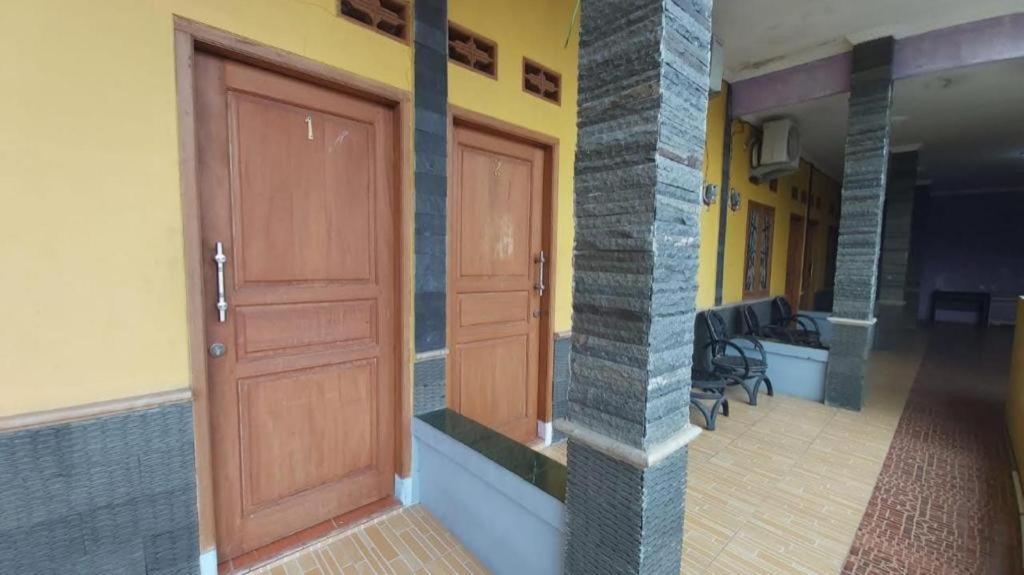 Griya Euis Dan Aisha Syariah Hotel Serang Exterior photo